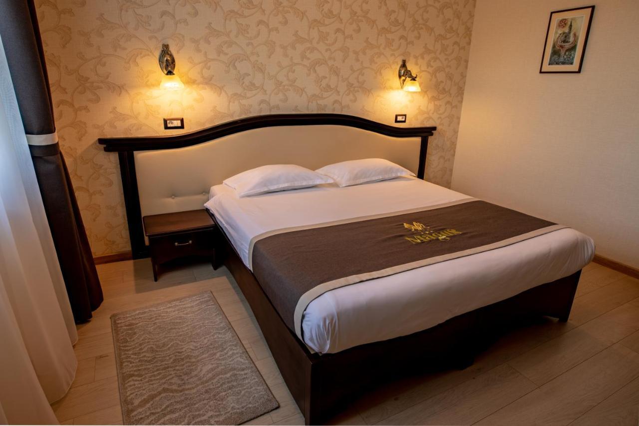 Magus Hotel Baia Mare Exterior photo