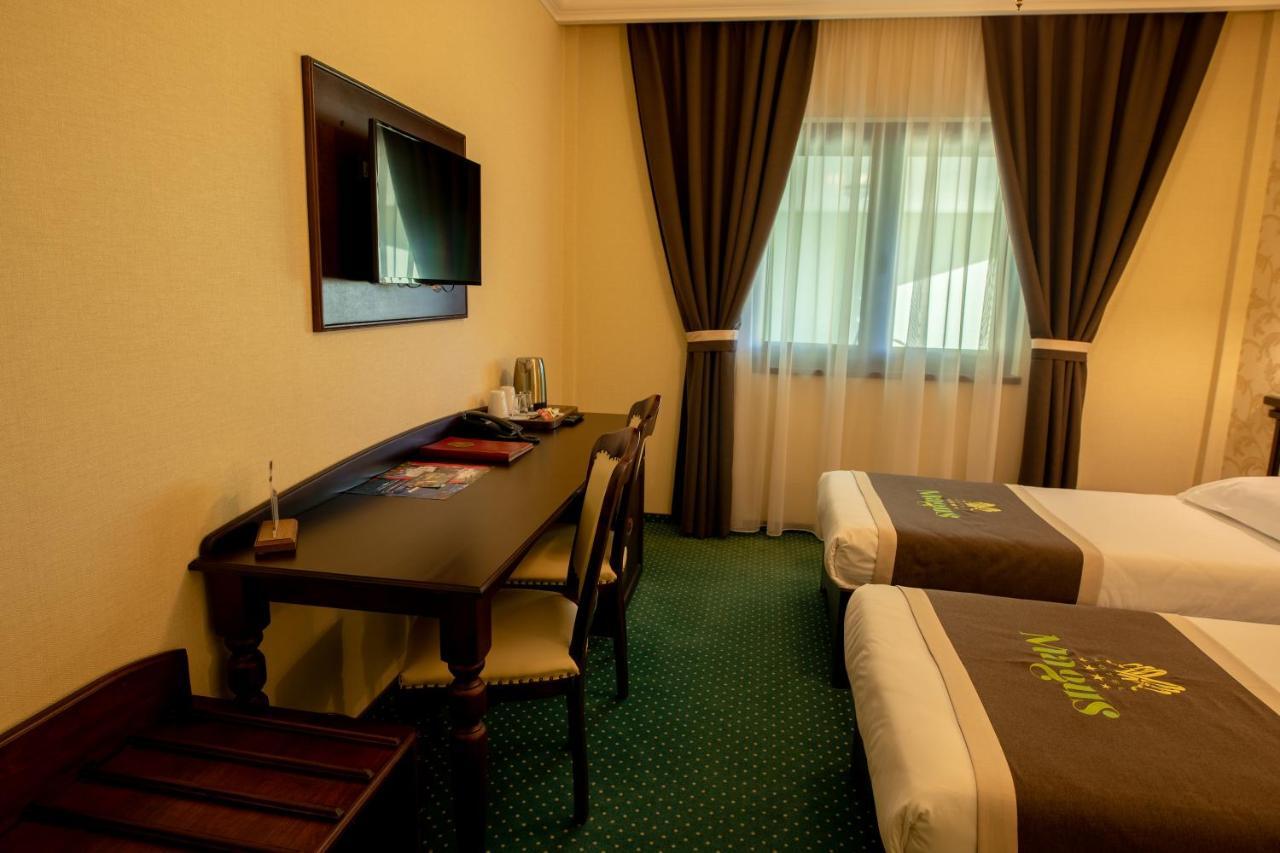 Magus Hotel Baia Mare Exterior photo